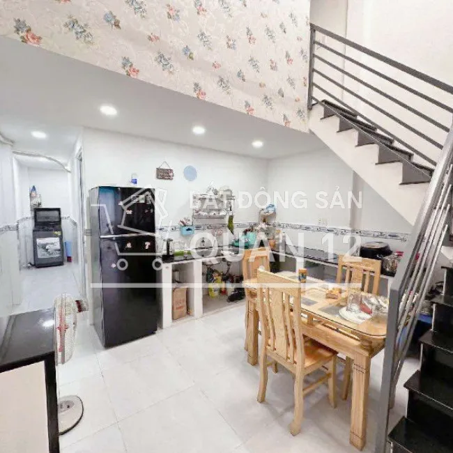 Nhà cấp 4 có lửng 55m2 Hiệp Thành 26 Q12 , hẻm 3 gác , liền kề Coopmart , 3 tỷ nhỉnh 0932030061